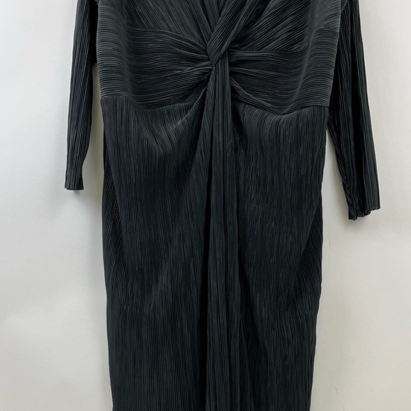 Black Eloquii Front Tie Long Sleeve Dress - Picture 11 of 12
